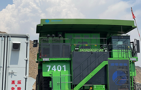 山西朔州某露天礦220t純電自卸車