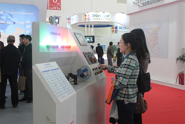 16768904508753331sCf.jpg 禾望電氣以“省維護(hù)創(chuàng)造價(jià)值”為主題亮相CWP2013北京國際風(fēng)能展-1.jpg